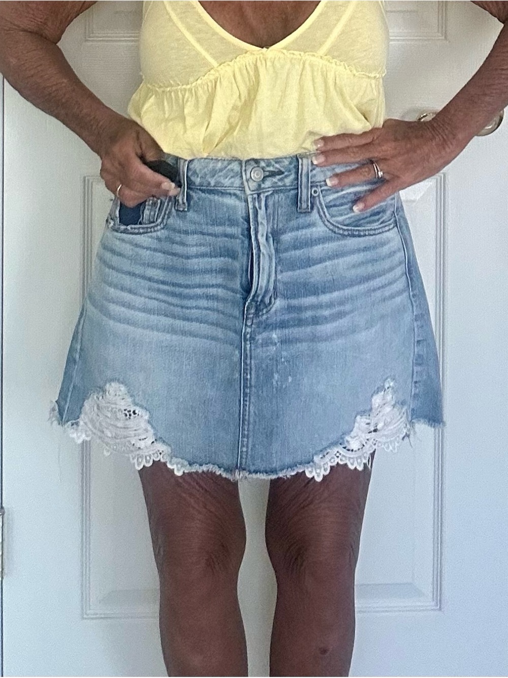 American Eagle Outfitters Light Blue Denim Mini Skirt w White Cotton crochet hem - Picture 5 of 11